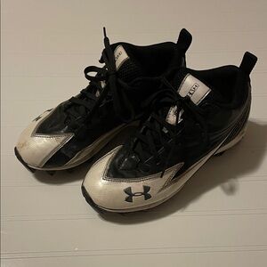 Under Armour Hammer Football Cleats Kids Black and White